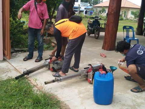 กิจกรรมพ่นหมอกควัน กำจัดลูกน้ำยุงลาย เพื่อป้องกันการแพร่ระบาดโรคไข้เลือดออก