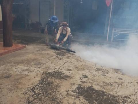 กิจกรรมพ่นหมอกควัน กำจัดลูกน้ำยุงลาย เพื่อป้องกันการแพร่ระบาดโรคไข้เลือดออก